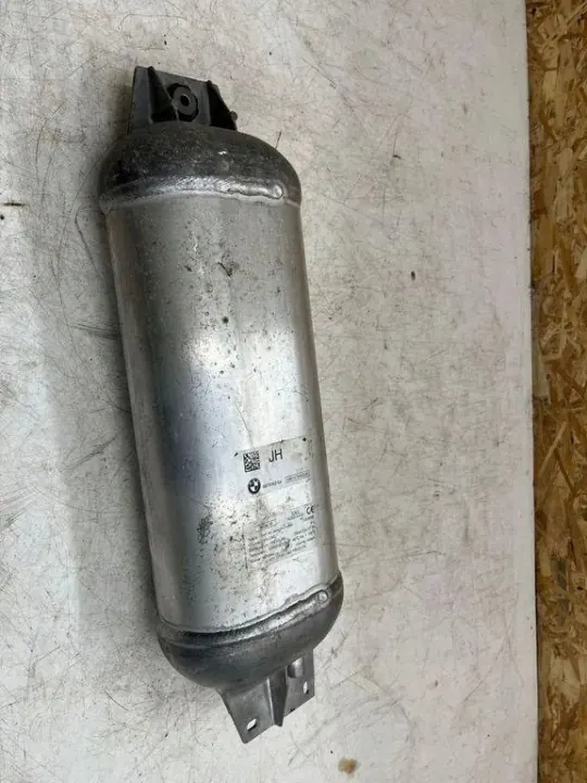 BMW Ilmasäiliö OEM 6878492 3.0L bensiinille image 2