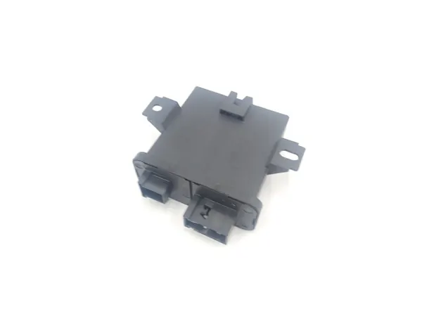 Land Rover OE BJ32-13K031-AC image 4