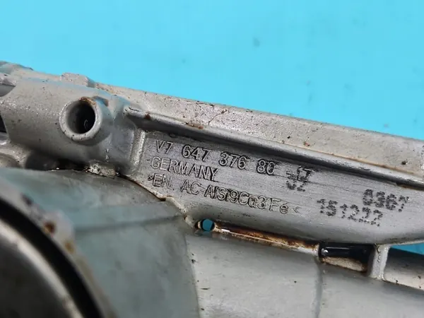 Pompe à huile OEM 64737680 pour Citroen C4 II 1.4 16V image 10