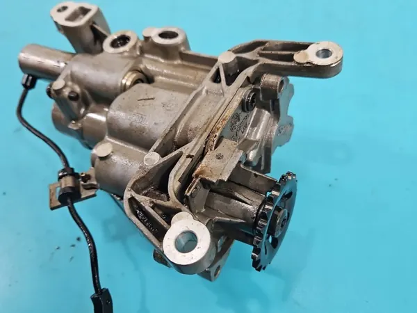 Pompe à huile OEM 64737680 pour Citroen C4 II 1.4 16V image 8