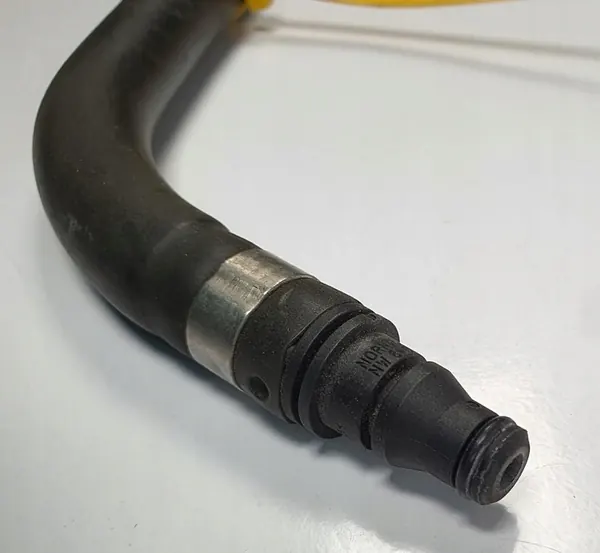 Waterleiding Mercedes CLS W218 A2125010525 image 3