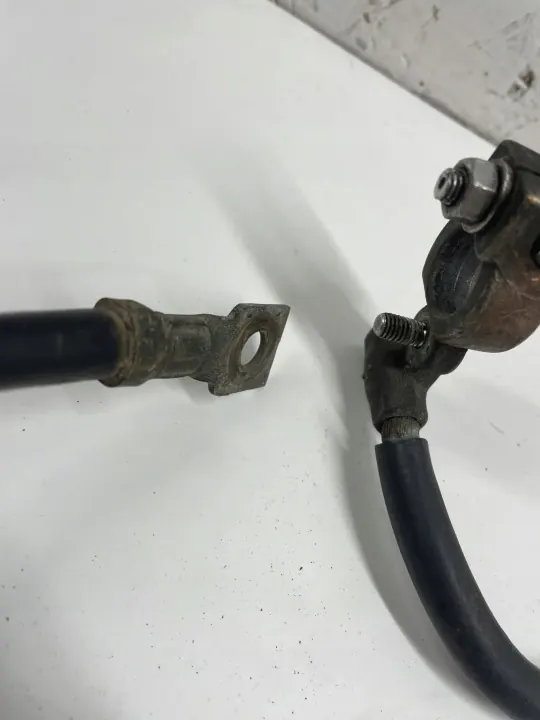 OEM DTS427 negatiivinen liitin Volkswagen Multivan T4 image 5