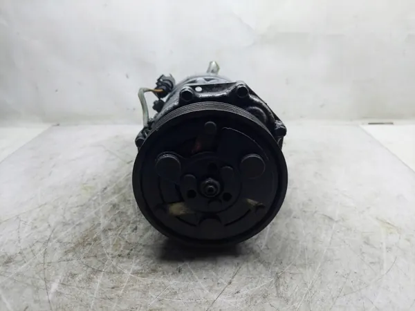 Compresor Aire Acondicionado VW Golf IV SD7VCB Usado image 3