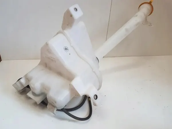 Réservoir lave-glace Subaru Forester OEM 86631SJ030 image 6