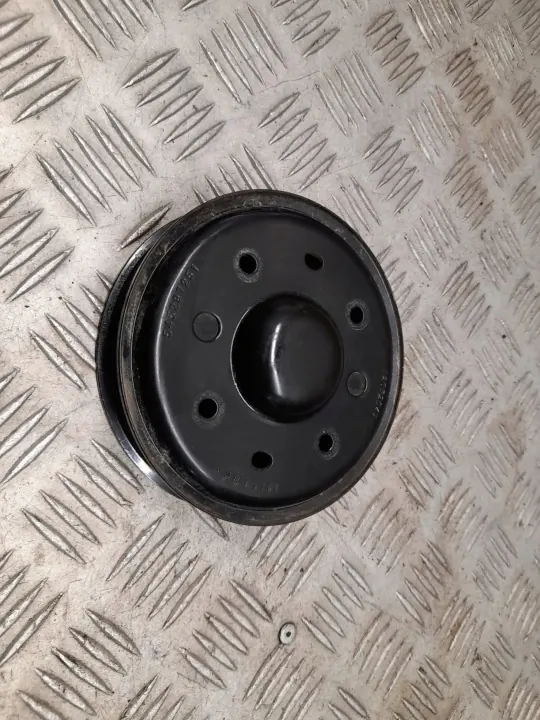 Vesipumpun hihnapyörä OEM 12652047 Chevrolet Camaro 2016 image 5