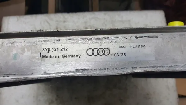 AUDI RS3 8Y0 20- DODATKOWA CHŁODNICA WODY 8Y0121212 image 5