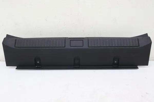 Alfa Romeo Giulia Cubrecinturón trasero OEM 156107229 image 2