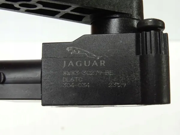 Sensor de nivelamento faróis OEM 8W833C279BE - Usado image 5