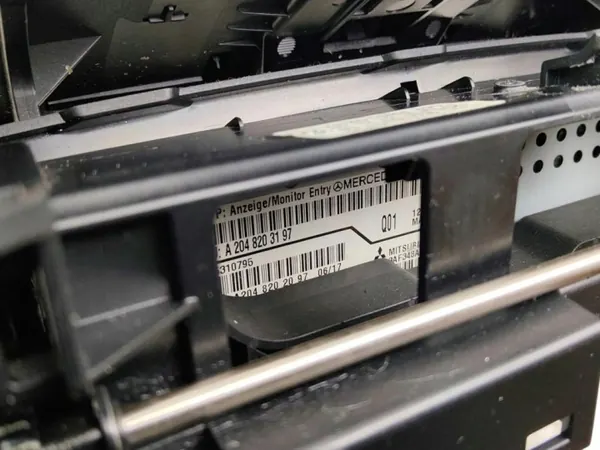 Display Mercedes C W204 OEM A2046800931 2007-2011 image 5
