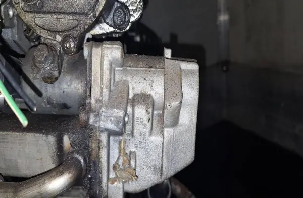 EGR-ventil OEM 72299609 för Volvo XC90 2.4L 2005 image 3