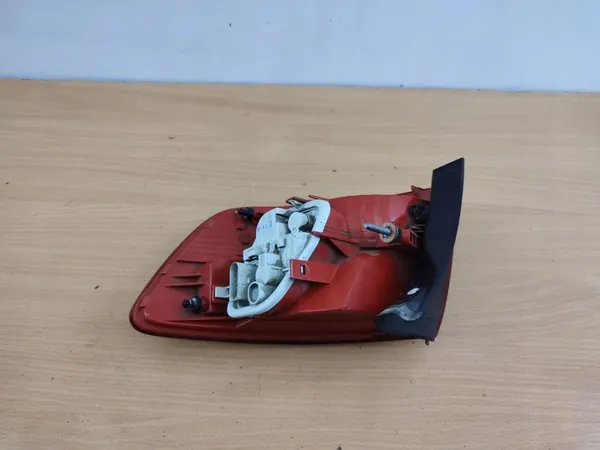 Luz trasera AUDI A6 C6 08- Izquierda image 8