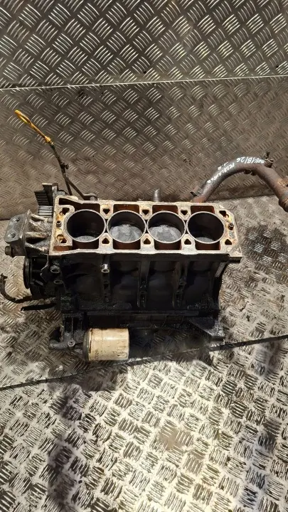 Moottorilohko Männät Kampiakseli Land Rover Käytetty image 2