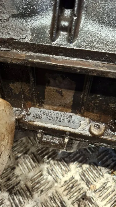 Moottorilohko Männät Kampiakseli Land Rover Käytetty image 10