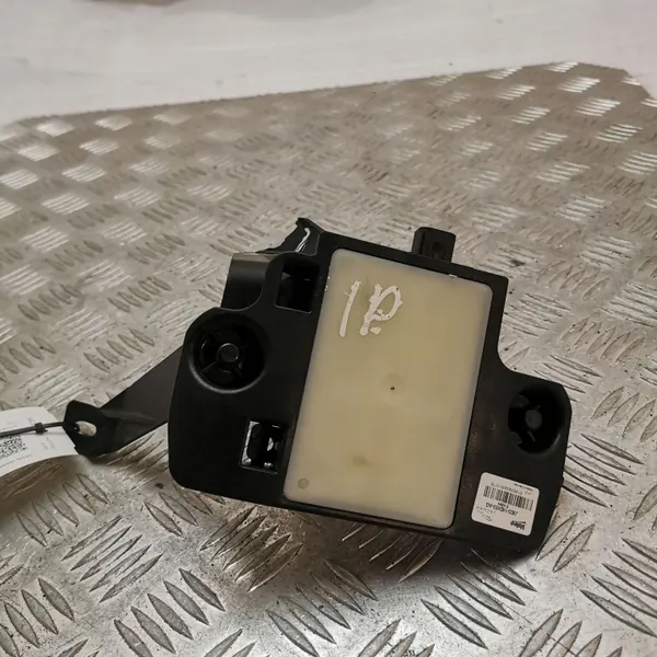 Toter-Winkel-Modul Jaguar I-Pace 2020 OEM JPLA14F152AD image 2