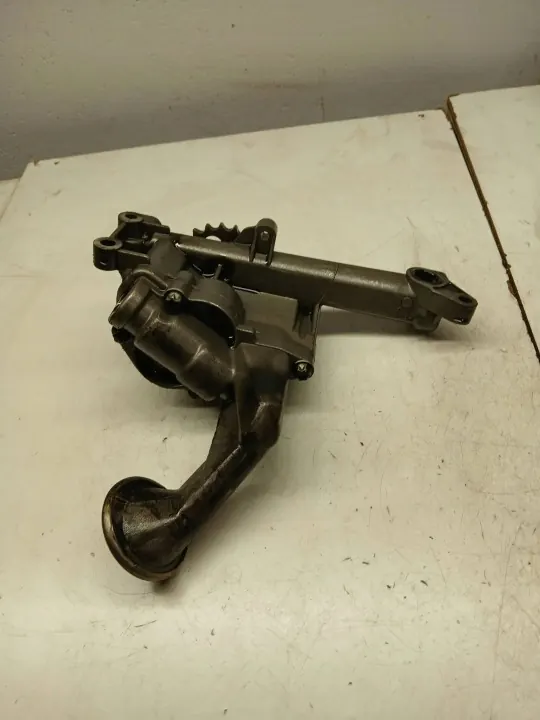 Pompe à huile Mercedes-Benz OEM A1631810020 - Occasion image 2