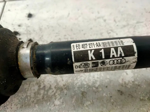 Audi A4 B6 Vänster Drivaxel 8E0407271AA image 2