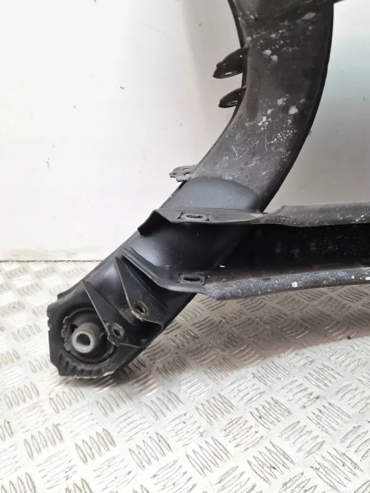 Mercedes-Benz A2313509400 Achterhulpframe - Gebruikt image 7