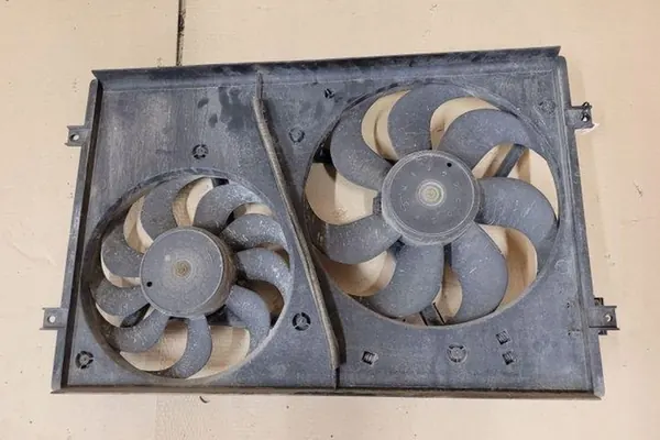 Framstötfångare SEAT IBIZA III 6Q0121207A 1.9L Diesel 2004 image 2