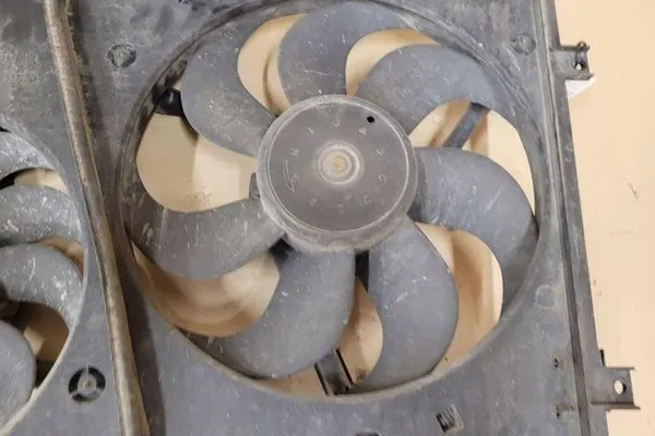 Framstötfångare SEAT IBIZA III 6Q0121207A 1.9L Diesel 2004 image 5