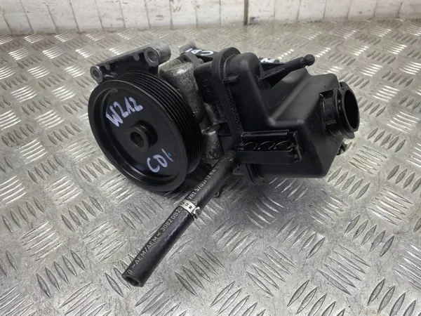 Pompe de direction assistée Mercedes Classe E W212 2.2 CDI A0064664701 image 3