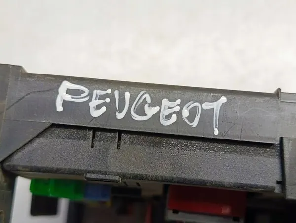 Módulo Conforto Peugeot 307 OEM 9663510180 image 4