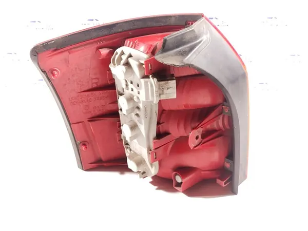 Lámpara trasera derecha Audi A4 B6 Kombi image 3