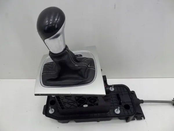Levier de sélection de vitesse OEM 8P1713025M Audi A3 image 2