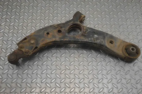 Braccio di controllo inferiore anteriore destro Hyundai Santa Fe 2015 image 4