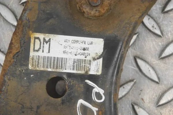 Braccio di controllo inferiore anteriore destro Hyundai Santa Fe 2015 image 5