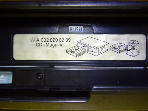 Mercedes CD-Wechsler OEM DRC9862 für W203 image 8