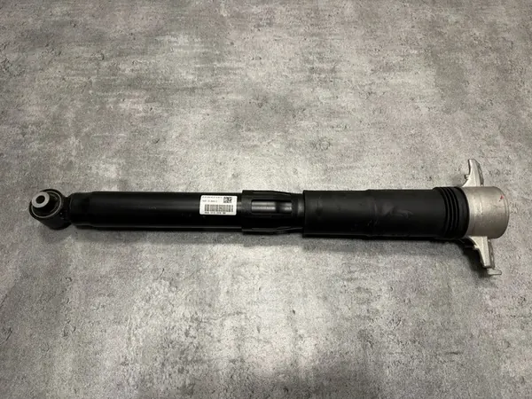 Amortecedor traseiro VW Touareg CR7 III image 5