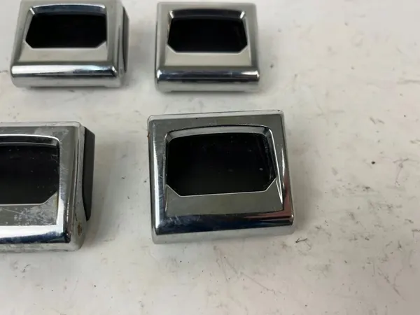 OEM 12345 Matkatavaran kiinnitystuki Audi Q7 4M image 5
