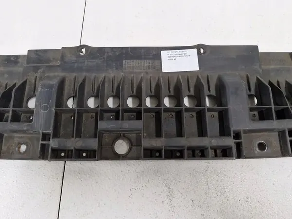TOYOTA AURIS 1 Framskyddsplåt 52618-02010 image 3