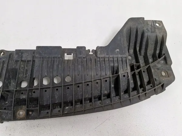 TOYOTA AURIS 1 Framskyddsplåt 52618-02010 image 9