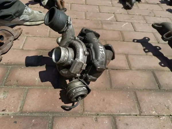 Volkswagen OE 059145701C Turbo image 3