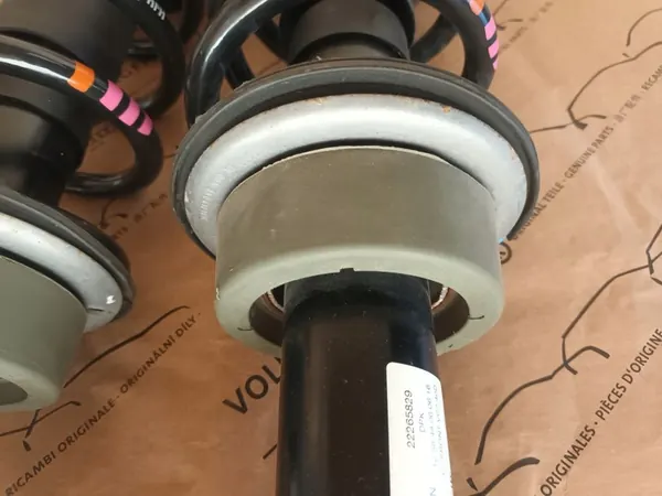 Amortizzatore anteriore e molla AUDI A6 C7 4G 4G0413031N image 10