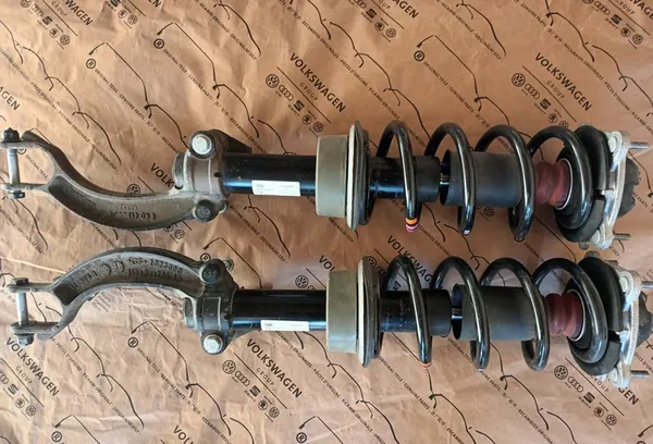 Amortizzatore anteriore e molla AUDI A6 C7 4G 4G0413031N image 2