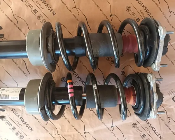 Amortizzatore anteriore e molla AUDI A6 C7 4G 4G0413031N image 3