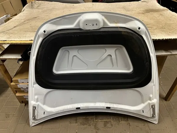 TESLA MODEL Y 20-> Motorhuv image 7