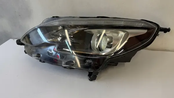 Linker Voorlamp Peugeot 2008 I Lift 2016-2019 image 3