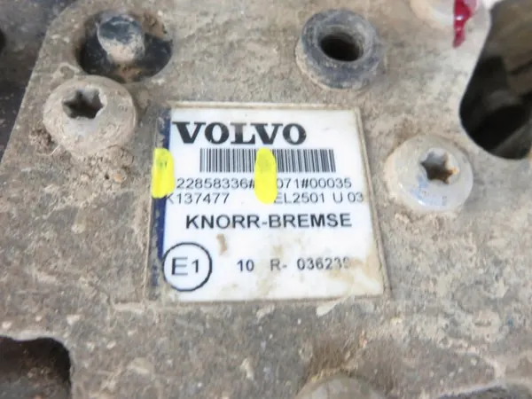 Sécheur Volvo OE d'occasion OEM 22858336 FH II image 7