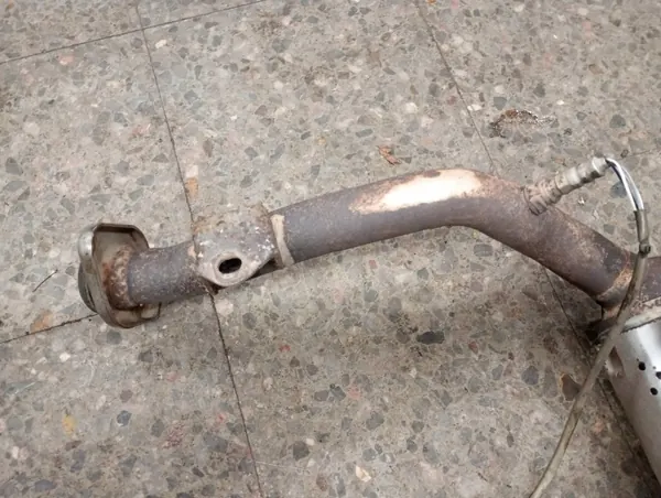 OEM 9639403780 Gebrauchter Katalysator für Citroen C3 image 3