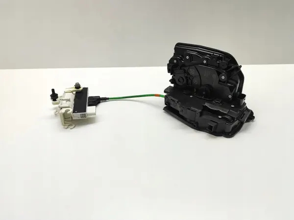 OEM 7477703 Deurcheck Achter Links BMW 5 G30 image 4