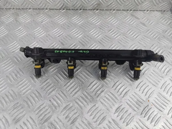 OEM 036133319BT Rail d'injection pour Seat Ibiza IV image 2