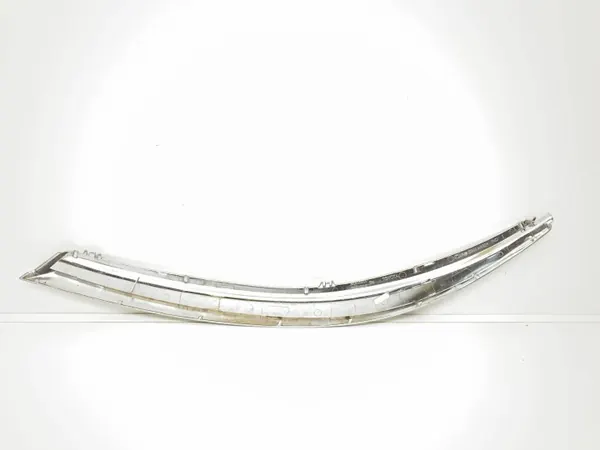Toyota Corolla E16 Oikea Kromivalaisinlista OEM 53181-02010 image 8