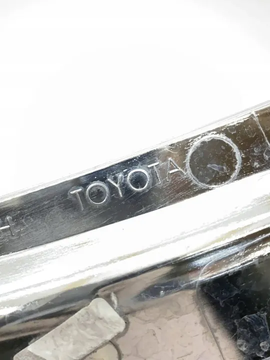 Toyota Corolla E16 Oikea Kromivalaisinlista OEM 53181-02010 image 9