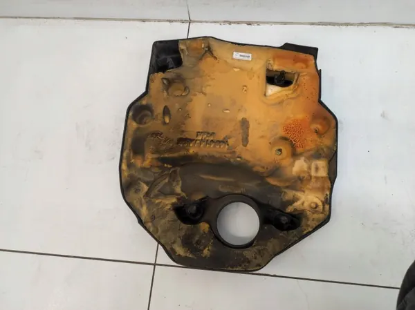 OEM 14041-5XA0A Cubierta Motor Mercedes X-Class W470 image 8