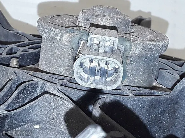 Mazda RX-8 Radiatorventilator OEM 1L848653HBA - Gebruikt image 3