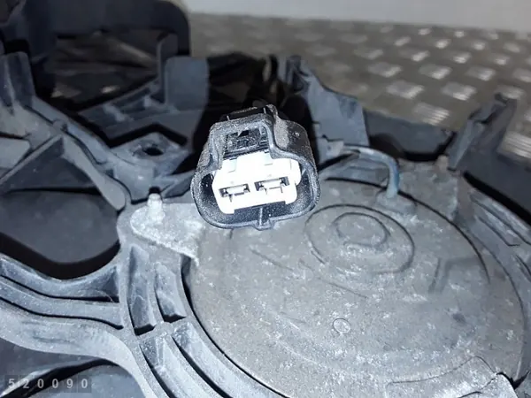 Mazda RX-8 Radiatorventilator OEM 1L848653HBA - Gebruikt image 4