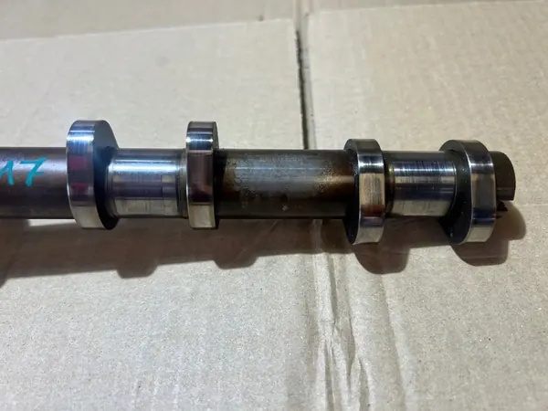 AUDI 3.0 TFSI CTU Vasemman puolen pakokaasukammi 06E109102BG image 3